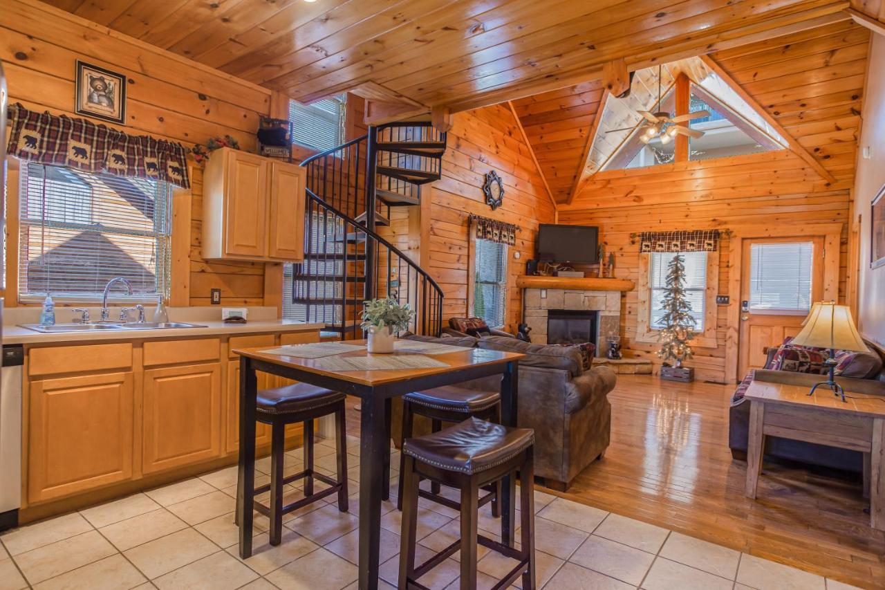 Villa Bear Claw - Bear Claw Retreat In Pigeon Forge! Exterior foto